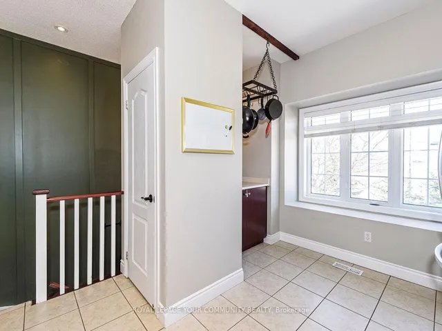 Additional image 19 of 5080 Fairview St Unit 9