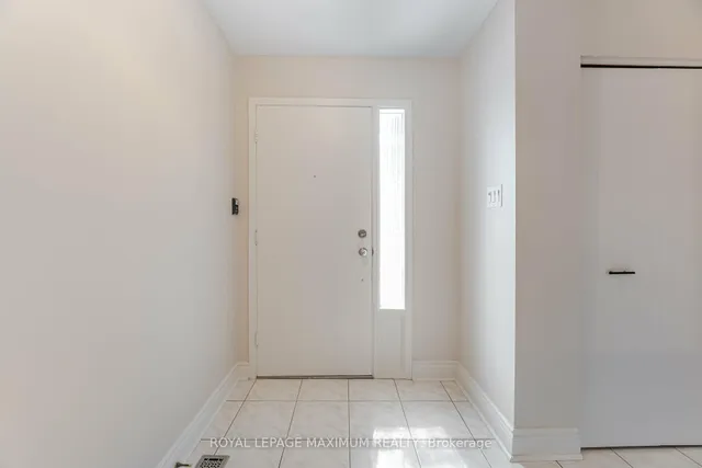 Additional image 5 of 8 Giles Crt