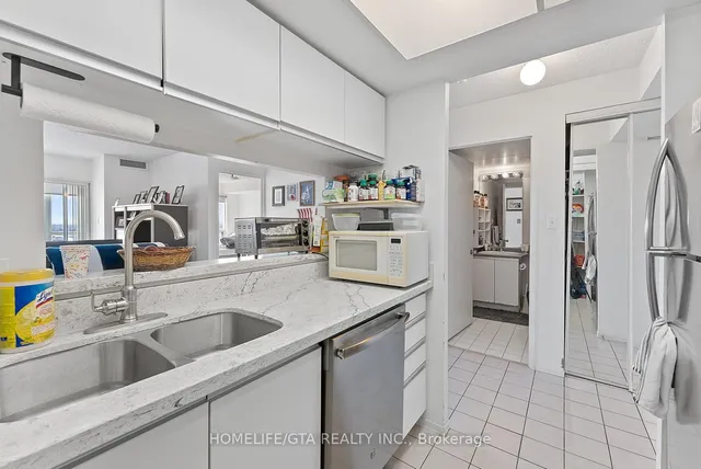 Additional image 17 of 2550 Lawrence Ave Unit 1507
