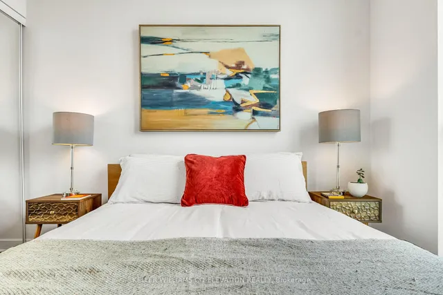 Additional image 24 of 33 Bay St Unit 2708