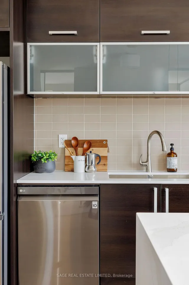 Additional image 11 of 205 Frederick St Unit 1102