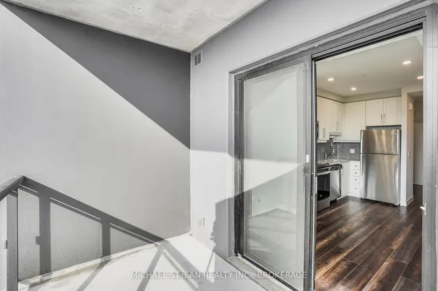 Additional image 23 of 15 Queen St Unit 1204