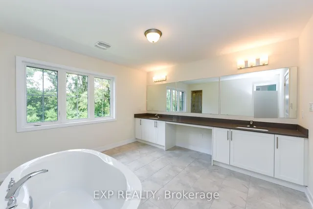 Additional image 37 of 1431 wellwood Terr