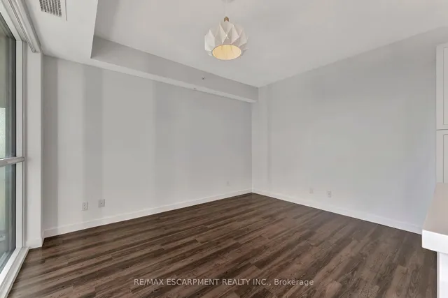 Additional image 10 of 2087 FAIRVIEW St Unit 1502