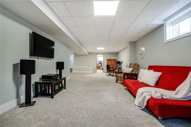 Additional image 36 of 14 Sullivan's Lane