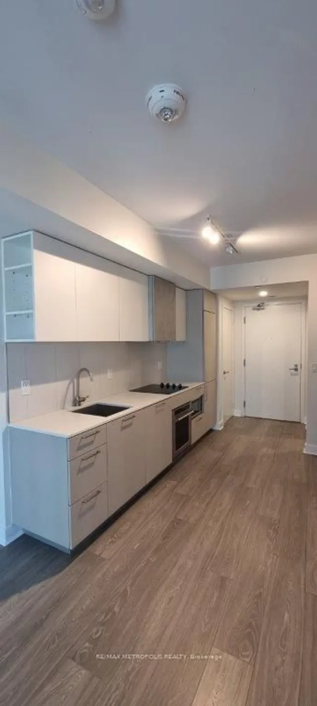 Additional image 3 of 19 Western Battery Rd Unit 2603