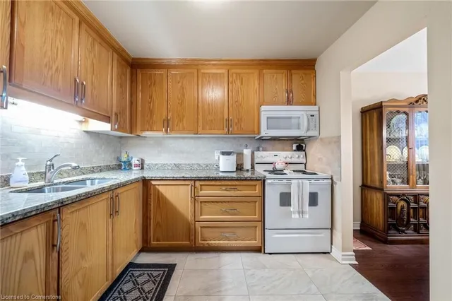 Additional image 7 of 899 Stone Church Rd Unit 2