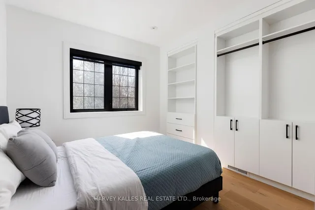 Additional image 30 of 233 MacPherson Ave