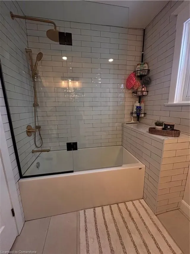 Additional image 11 of 256 London St