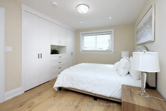 Additional image 25 of 55 Flora Dr