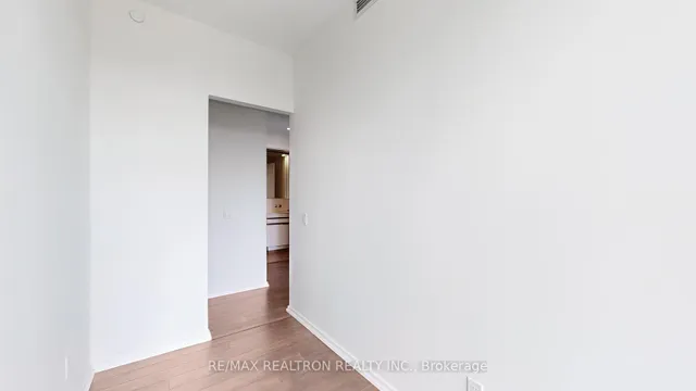 Additional image 23 of 197 Yonge St Unit 5905