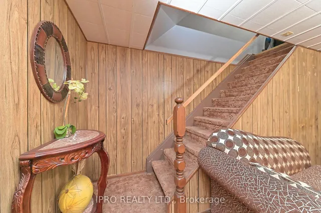 Additional image 28 of 98 Riverdale Dr