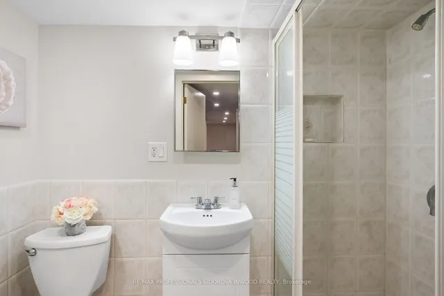 Additional image 21 of 306 Runnymede Rd