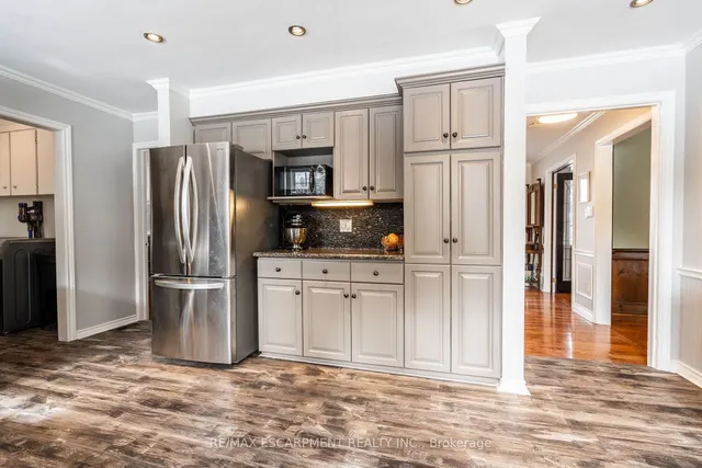 Additional image 16 of 1 Acredale Dr