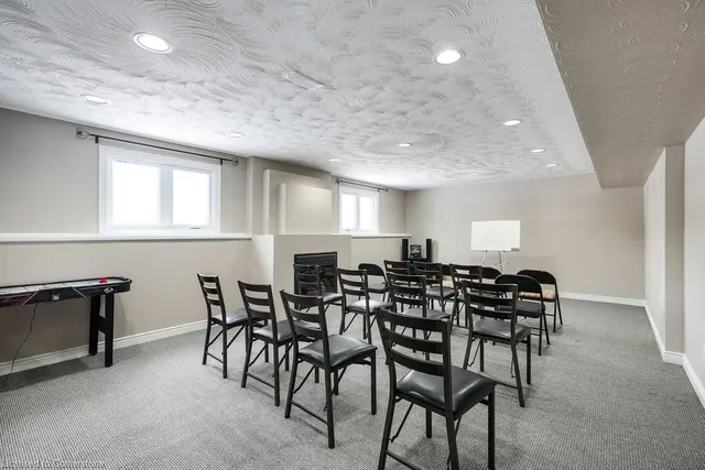 Additional image 34 of 2658 Guyatt Rd