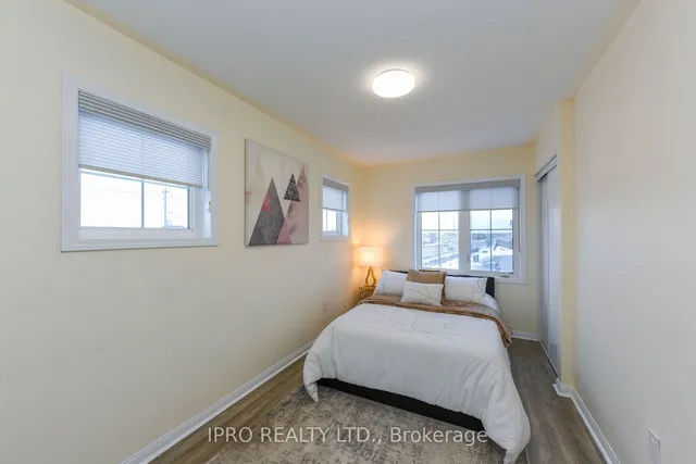 Additional image 23 of 113 Vanhorne Clse