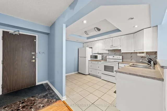 Additional image 8 of 350 Alton Towers Circ Unit 609