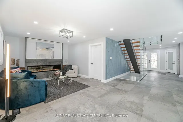 Additional image 16 of 1204 West 5th St