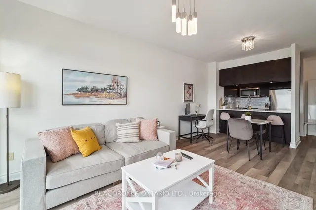 Additional image 3 of 80 Marine Parade Dr Unit 2509