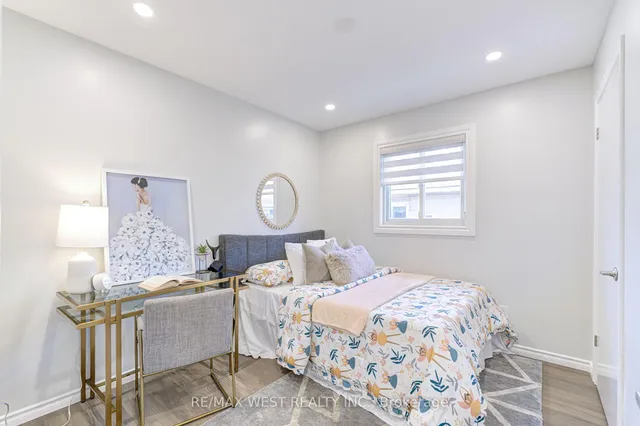 Additional image 18 of 17 Tillbrook Crt