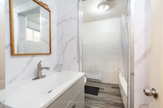 Additional image 7 of 92 Aurora St