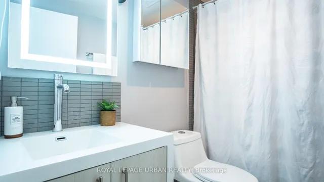 Additional image 34 of 207A Manning Ave