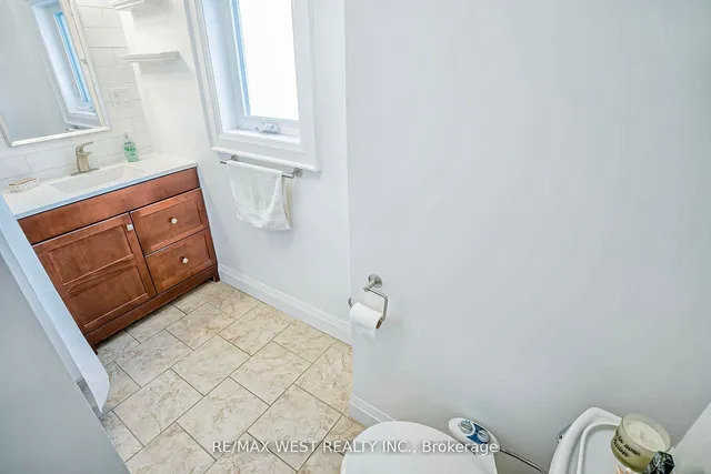 Additional image 22 of 291 McRoberts Ave