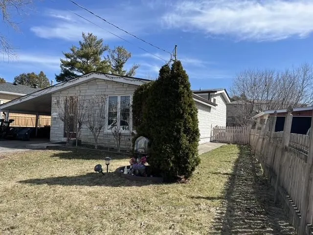 Property image for 18 Bloomington Cres