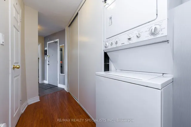 Additional image 33 of 716 The West Mall N/A Unit 2005