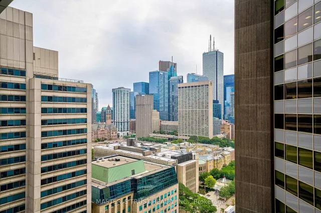 Additional image 30 of 426 University Ave Unit 2307