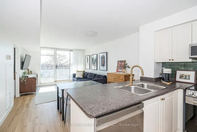 Additional image 5 of 650 Queens Quay Unit 608