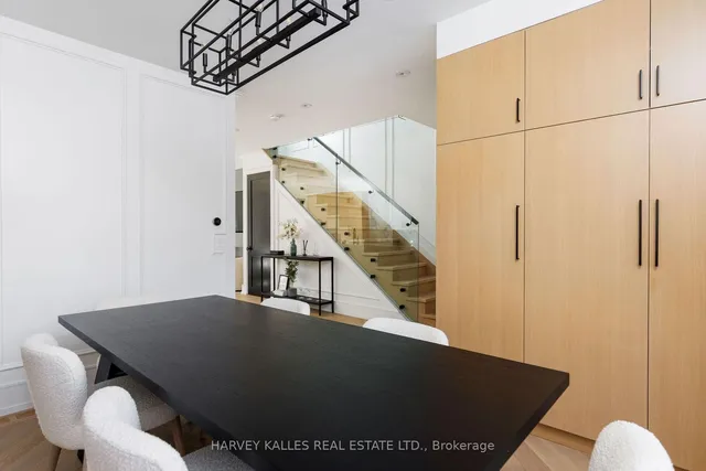 Additional image 8 of 233 MacPherson Ave