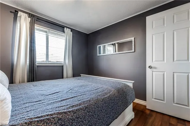 Additional image 23 of 610 Barton St Unit 16