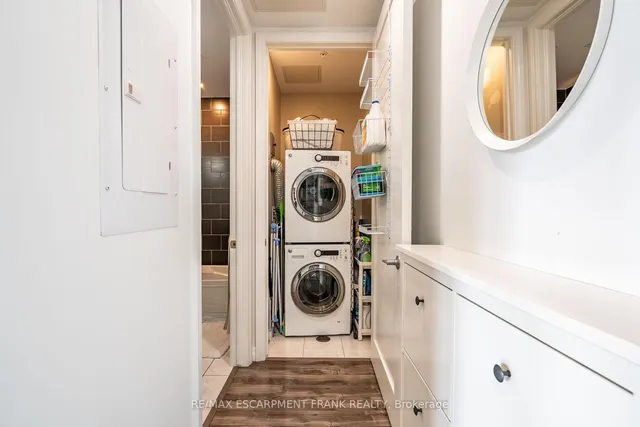 Additional image 28 of 112 King St Unit 1012