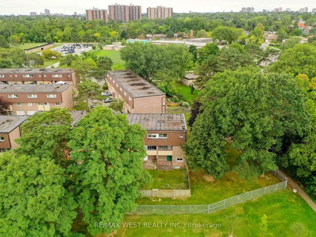 Additional image 32 of 22 Tandridge Cres Unit 808