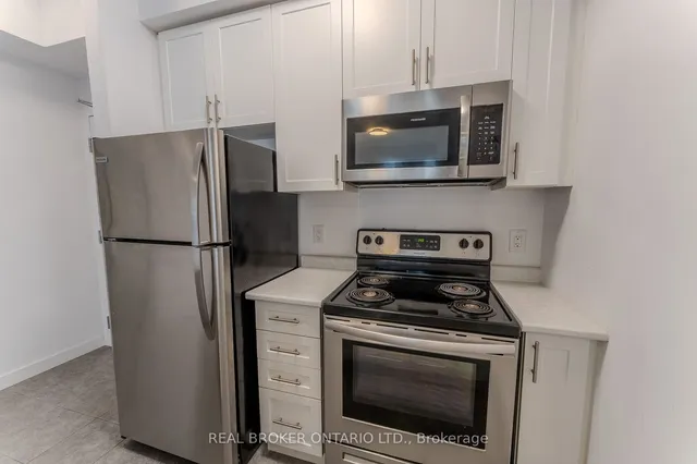 Additional image 3 of 81 Robinson St Unit 703