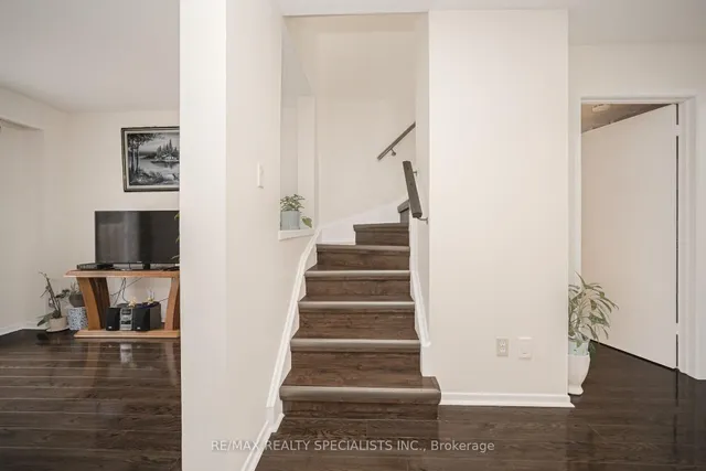 Additional image 32 of 70 Primrose Cres