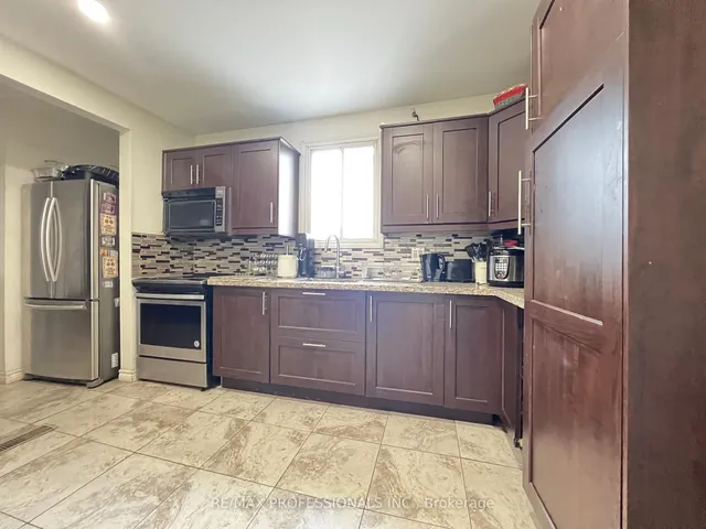 Additional image 11 of 4 Locust St