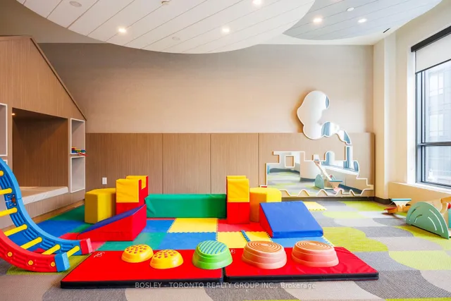 Additional image 32 of 225 Sumach St Unit 2410