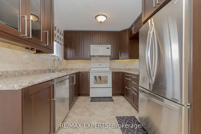 Additional image 17 of 34 Bow Valley Dr Unit 9