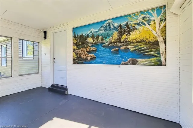 Additional image 23 of 133 Corman Ave