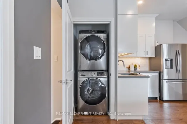 Additional image 13 of 924 Beach Blvd