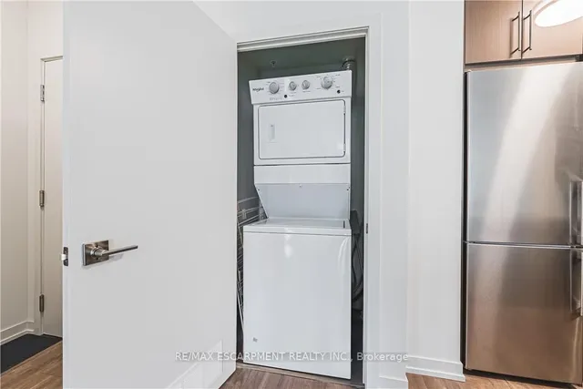 Additional image 27 of 2093 Fairview St Unit 2001