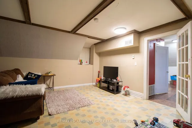 Additional image 28 of 417 King St