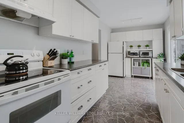 Additional image 14 of 1462 Paddington Crt