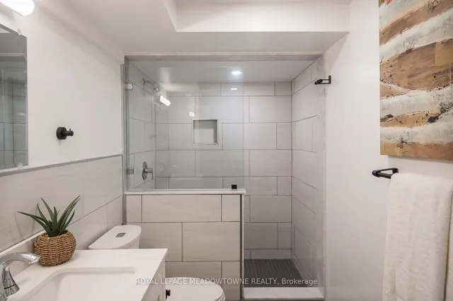 Additional image 38 of 231 Jelinik Terr