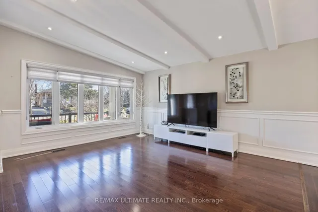 Additional image 7 of 8 Wall Ave