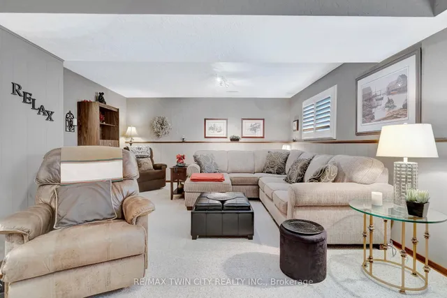 Additional image 29 of 158 Martinglen Cres