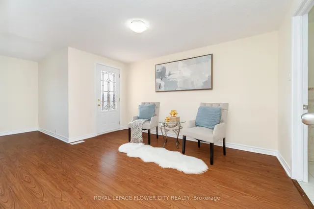 Additional image 17 of 75 Banting Cres