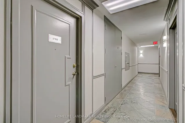 Additional image 23 of 633 Bay St Unit 1703